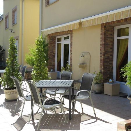 L'Appentis Bed and Breakfast Binson-et-Orquigny Exteriör bild